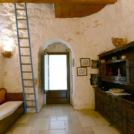Holiday home Trulli La Gufa Ostuni